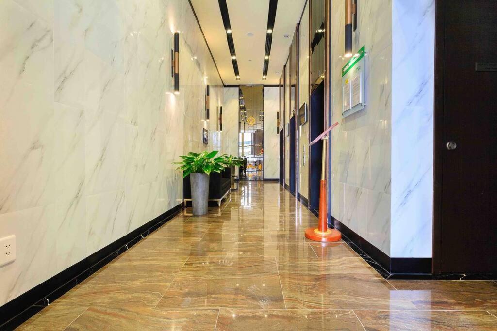 The Tresor Building - 3br High Fl - Hana 23 Appartement